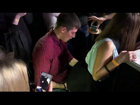 ❤️ Skutečný sex v ruském nočním klubu. Osmnáctiletá ruská dívka v análu a vagíně šuká v nočním klubu. ️❌ Sex video u cs.freepornhdonlinegay.ru